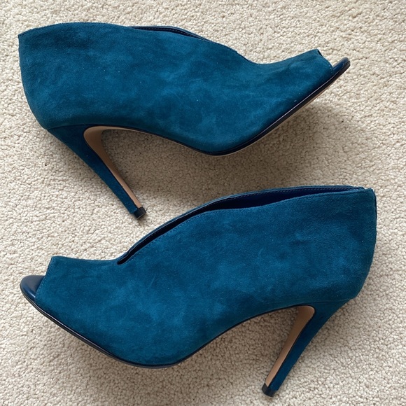 Like New! Halogen Women’s Hakatrina Teal Suede Peep Toe Bootie Heels - Picture 6 of 12